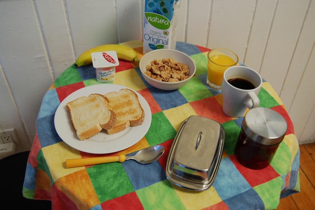 Le Chasseur Bed & Breakfast มอนทรีอัล ภายนอก รูปภาพ